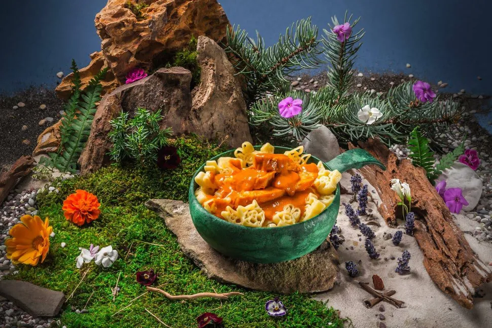 Adventure Menu Creamy Paprika Chicken with Pasta - 250g Nocolour