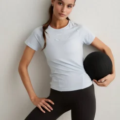 Aim'n Women's Soft Basic Short Sleeve Aura