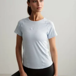 Aim'n Women's Soft Basic Short Sleeve Aura