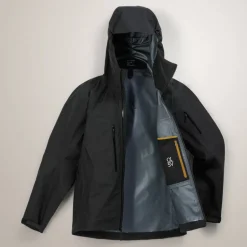 Arc'teryx Men's Alpha SV Jacket 24k Black