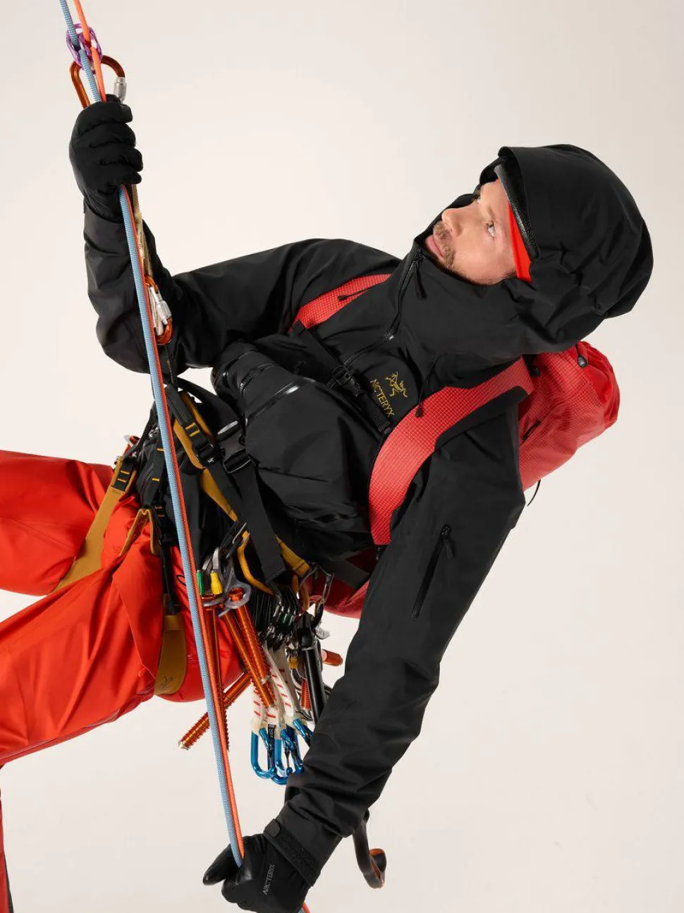 Arc'teryx Men's Alpha SV Jacket 24k Black