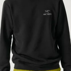 Arc'teryx Men's Emblem Fleece Crew Black