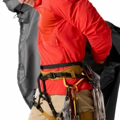 Arc'teryx Men's Proton SL Hoody Dynasty