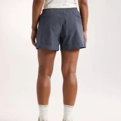 Arc'teryx Women's Sinsola Short 5' Dk Stratus