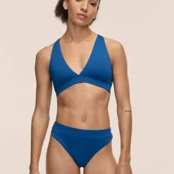Casall Women's V-Neck Crossback Bikini Top Blue Teel