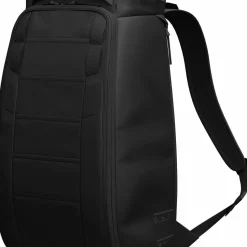 Db Hugger Backpack 25L Black Out