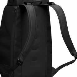 Db Hugger Backpack 25L Black Out