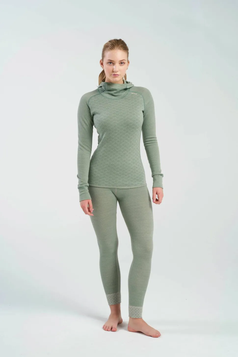 Devold Women's Kvitegga Merino 230 Hoodie Raw White