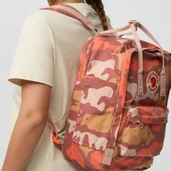 Fjällräven Kånken Graphics Laptop 15 Chalkrose-hidden Animals
