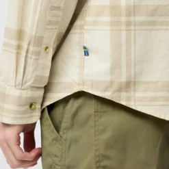 Fjällräven Men's Övik Lite Flannel Shirt Chalk White-fossil