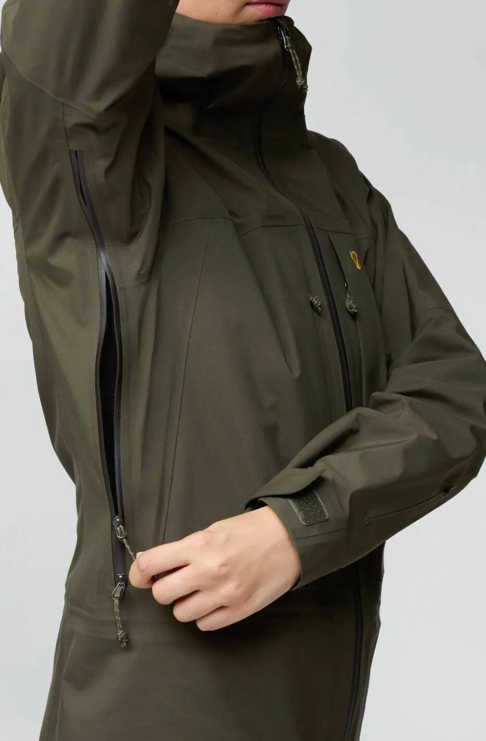 Fjällräven Women's Bergtagen GORE-TEX Touring Jacket Black