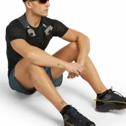 Icebreaker Men's Merino 75 Cool-Lite Featherlight Shortsleeve Crewe Black