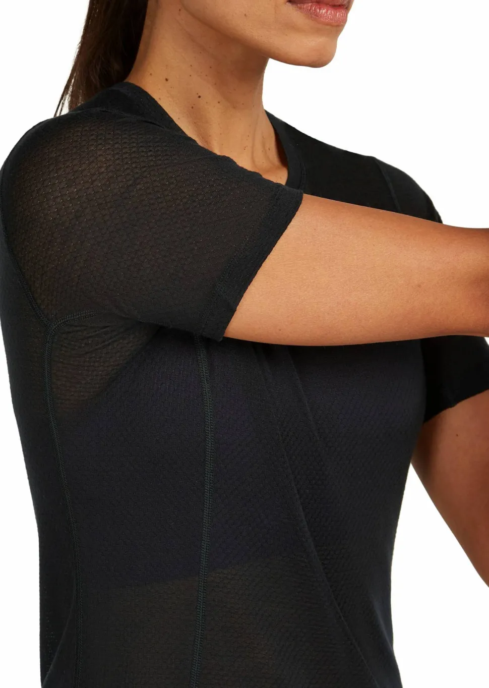 Icebreaker Women's Merino 75 Cool-Lite Featherlight Shortsleeve Crewe Black