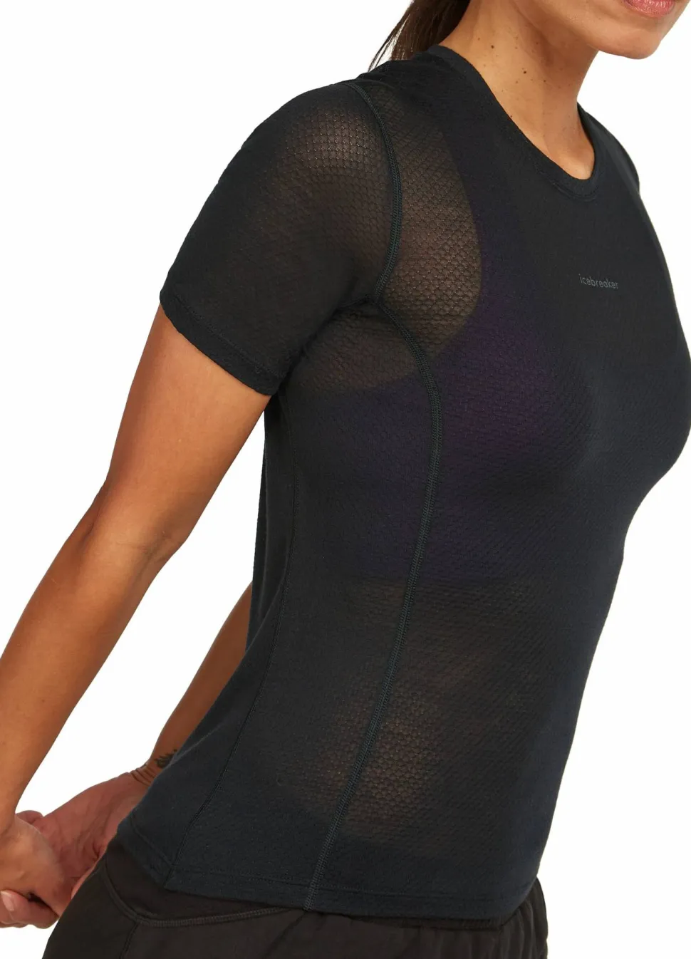 Icebreaker Women's Merino 75 Cool-Lite Featherlight Shortsleeve Crewe Black