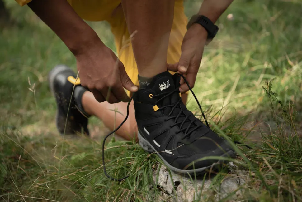 Jack Wolfskin Men's Woodland 2 Texapore Mid Black