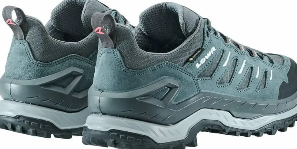 LOWA Men's Innovo GORE-TEX Low Petrol