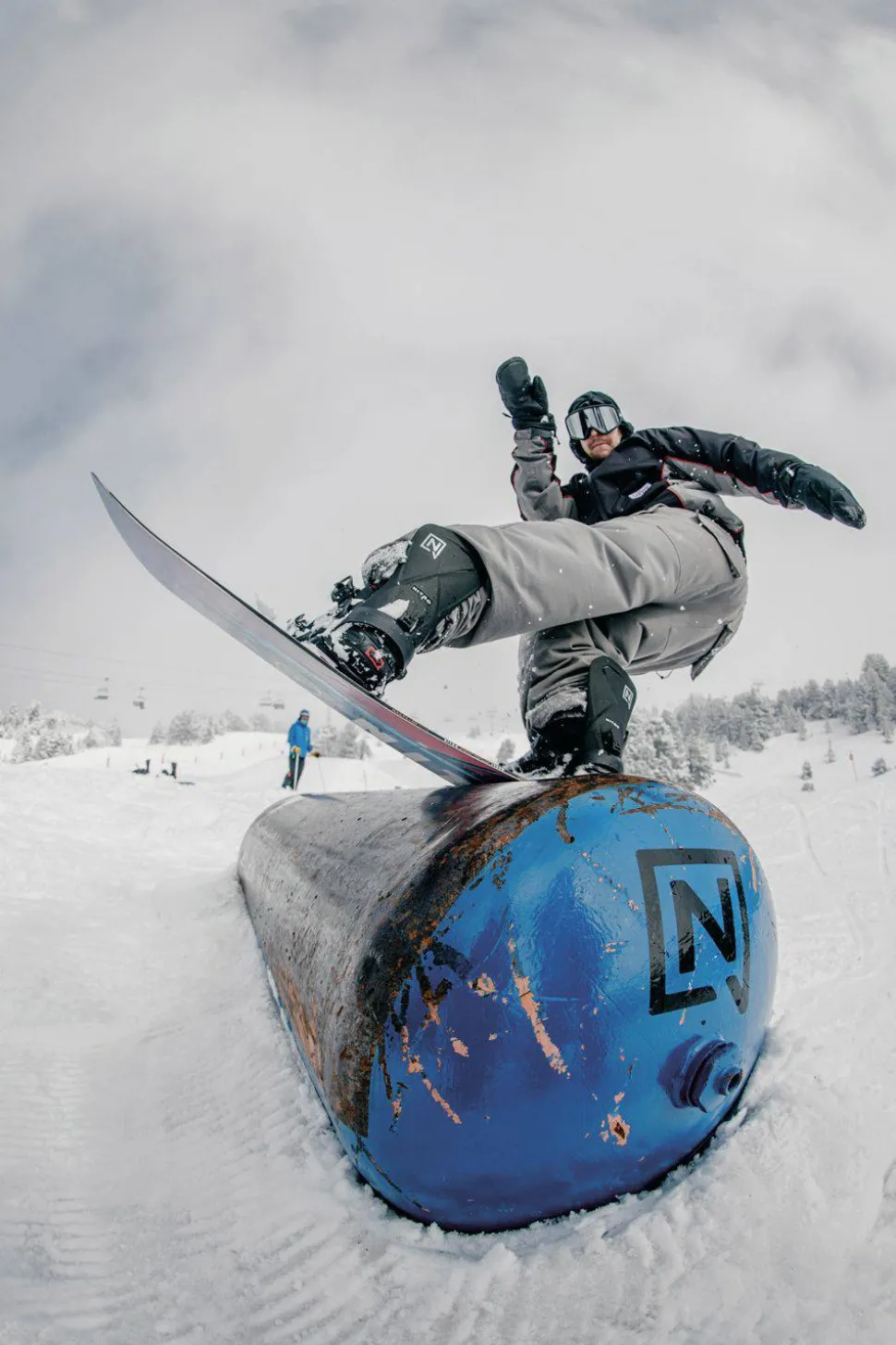 Nitro Men's Cheap Thrills Snowboard Nocolor