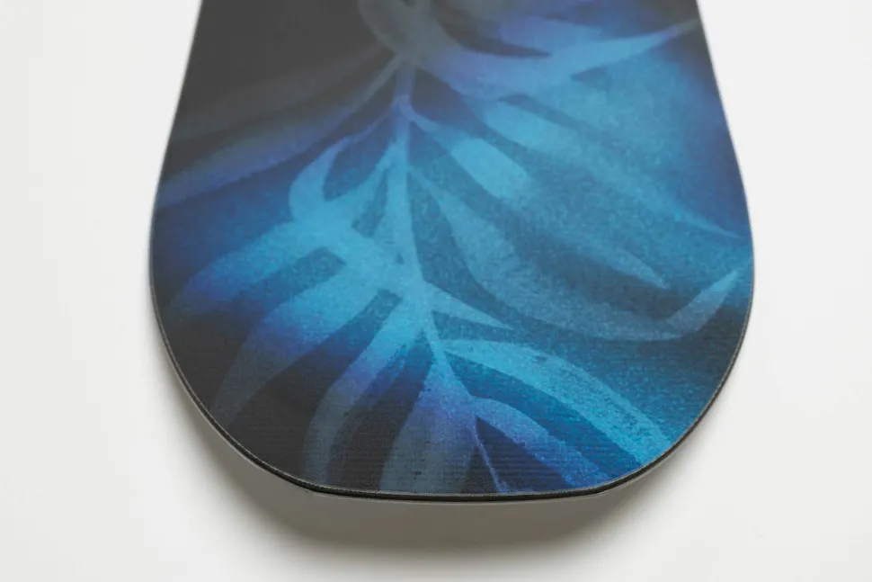 Nitro Women's Lectra Leaf Cam-Out Snowboard Nocolor
