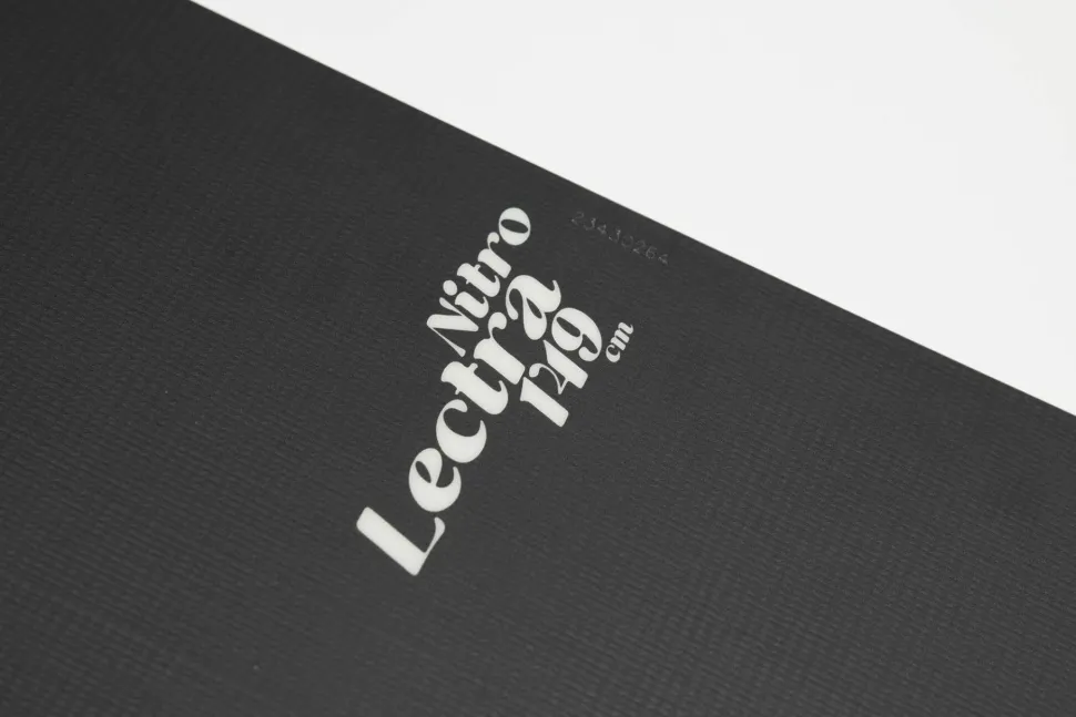 Nitro Women's Lectra Leaf Cam-Out Snowboard Nocolor