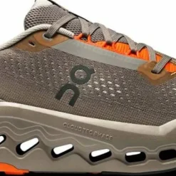 On Men's Cloudsurfer Trail 2 Eclipse/Cinder