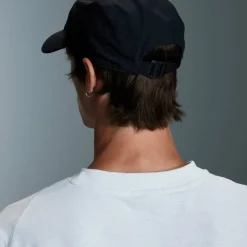 On Unisex Lightweight Cap Black