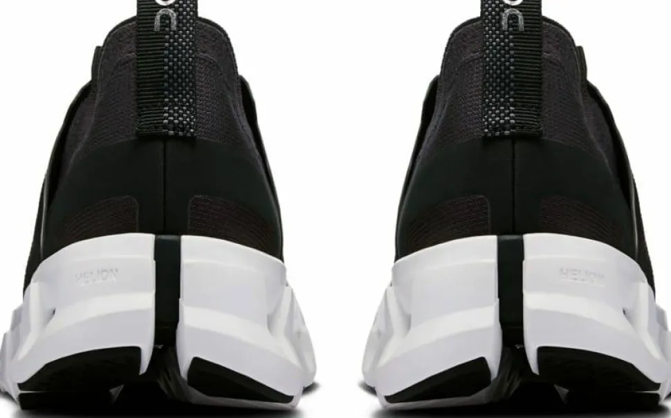 On Women's Cloudswift 4 Black/White
