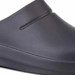 OOFOS Unisex Oocloog Black