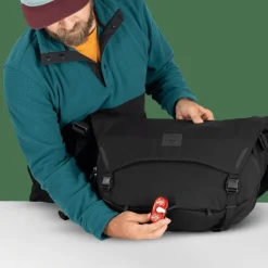 Osprey Metron 18 Messenger Black/Anchor Blue
