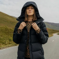 Pajak Women's The Coat Black