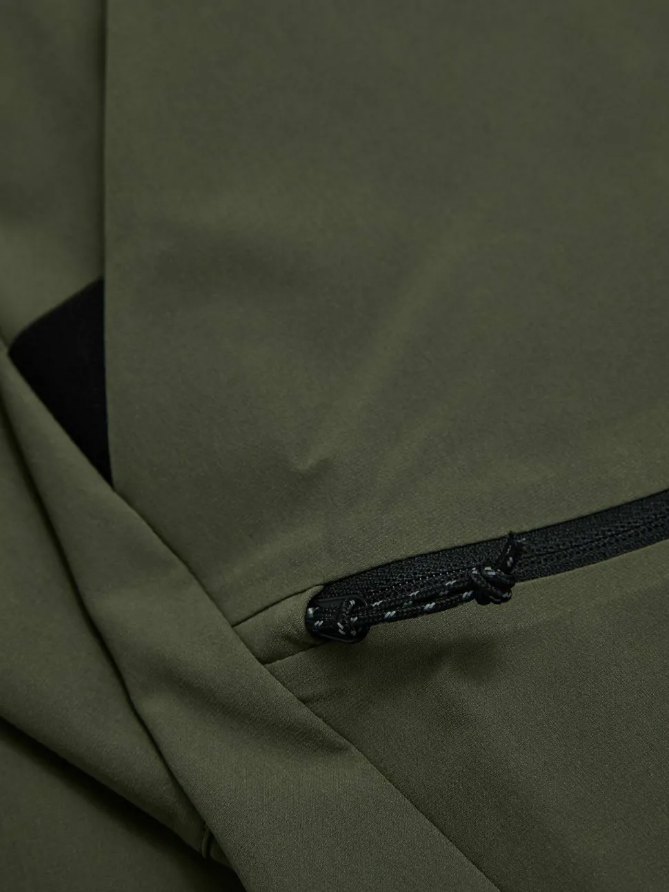 Peak Performance Men's Scale Softshell Pants Pine Needle
