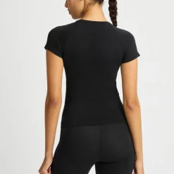 Röhnisch Women's Seamless Flex Tee Black