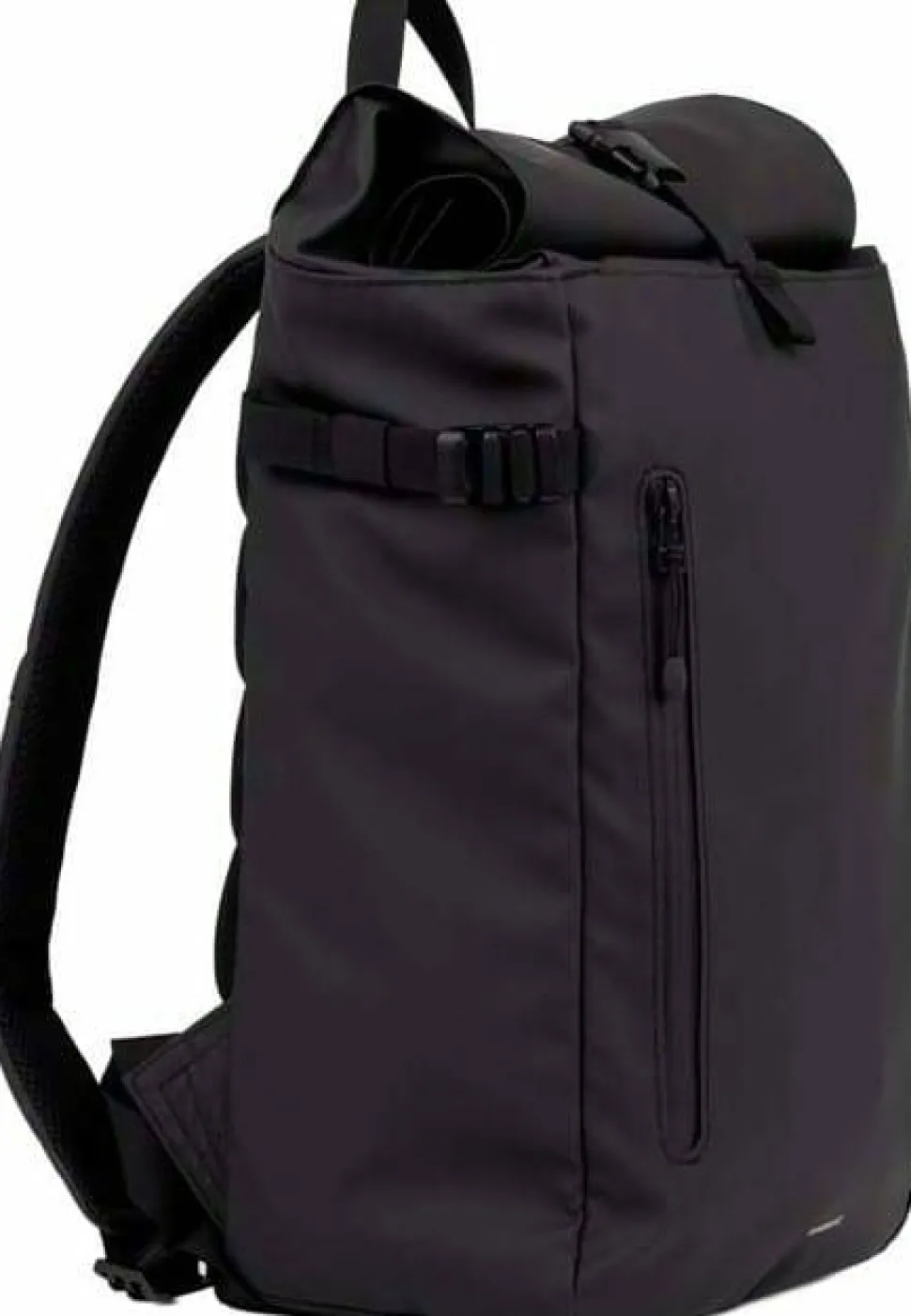 Sandqvist Stream Slim Rolltop M Black