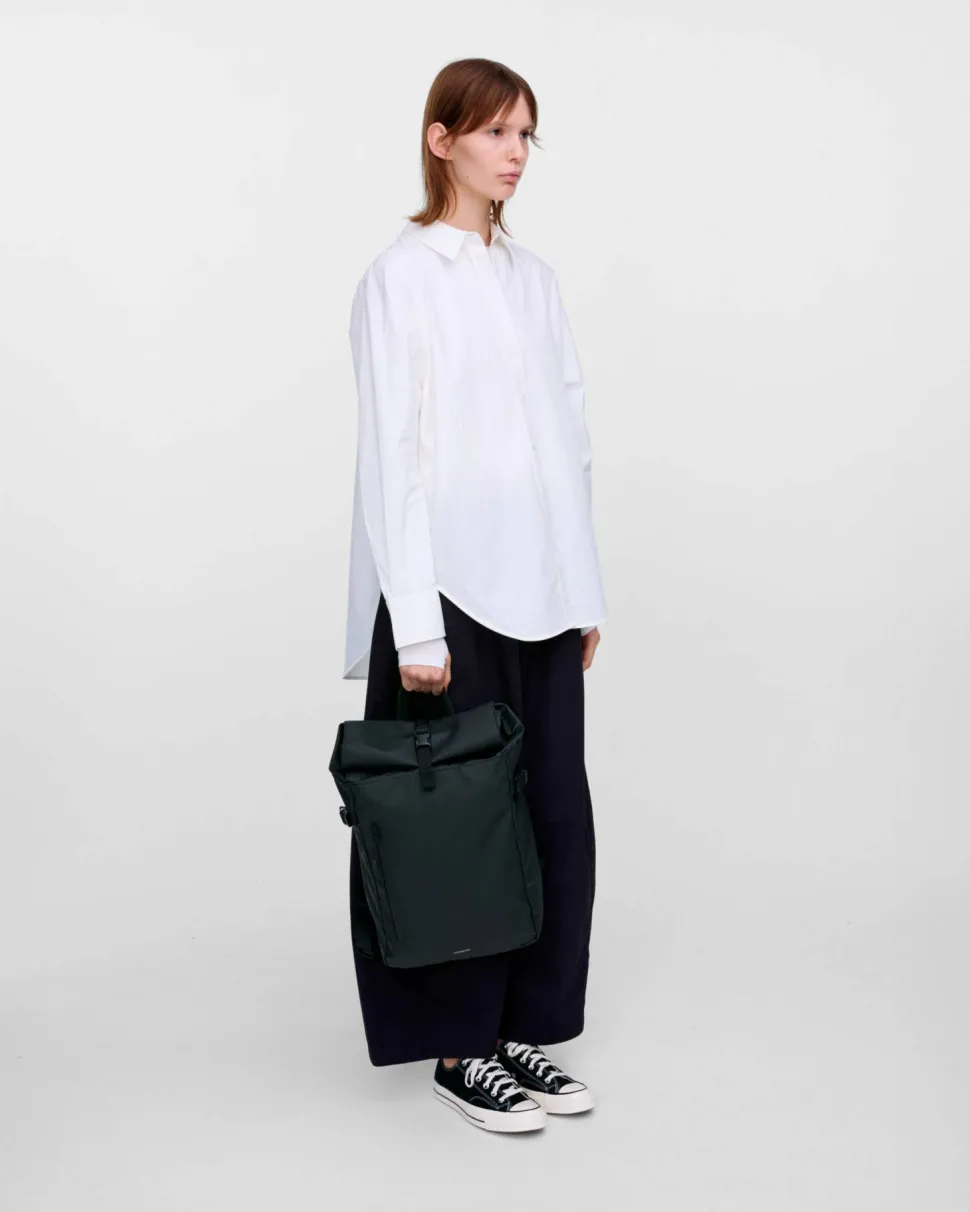 Sandqvist Stream Slim Rolltop M Black