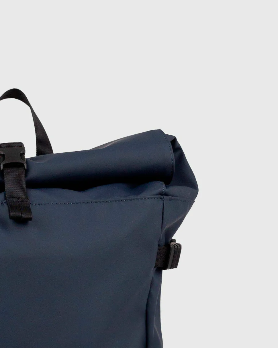 Sandqvist Stream Slim Rolltop L Blue