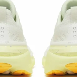 Saucony Women's Hurricane 25 Ivory/tender