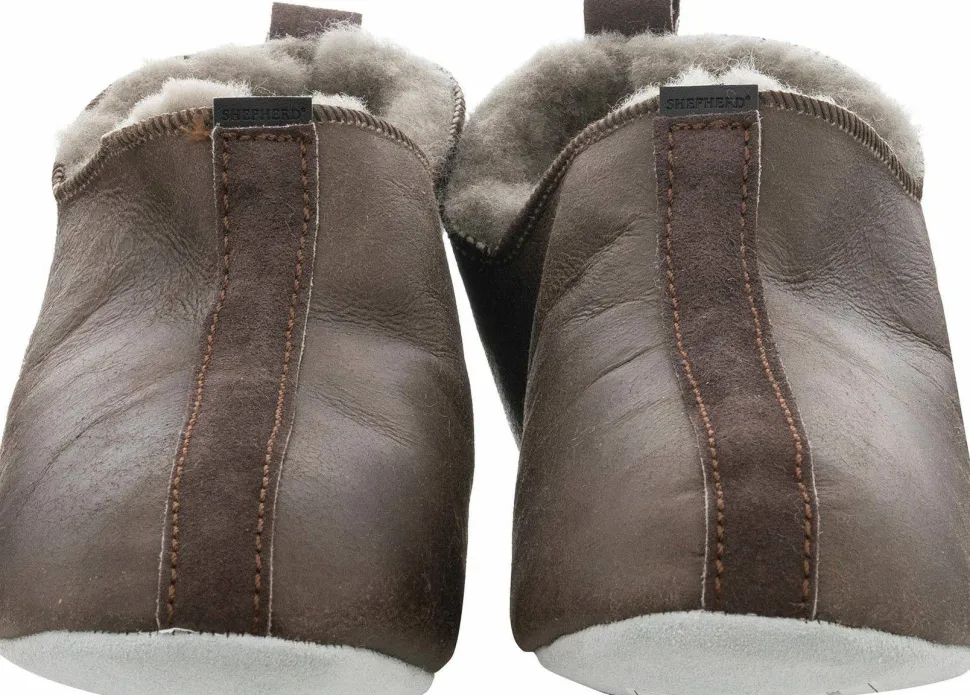 Shepherd of Sweden Women's Lina Stone Oild Antique