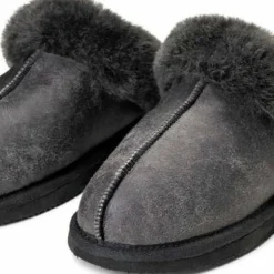 Shepherd of Sweden Women's Jessica Matt Black