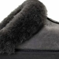 Shepherd of Sweden Women's Jessica Matt Black
