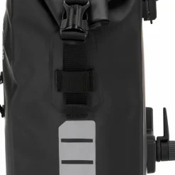 Thule Shield Pannier 22L Black