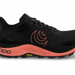 Topo Athletic Women's MTN Racer 4 Black/rose