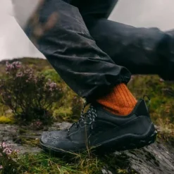 Vivobarefoot Men's Tracker Leather AT Low Obsidian