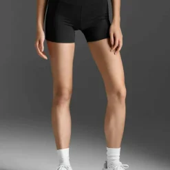 2XU Women's Flex Hi-Rise Compression 4 Inch Short Black/black