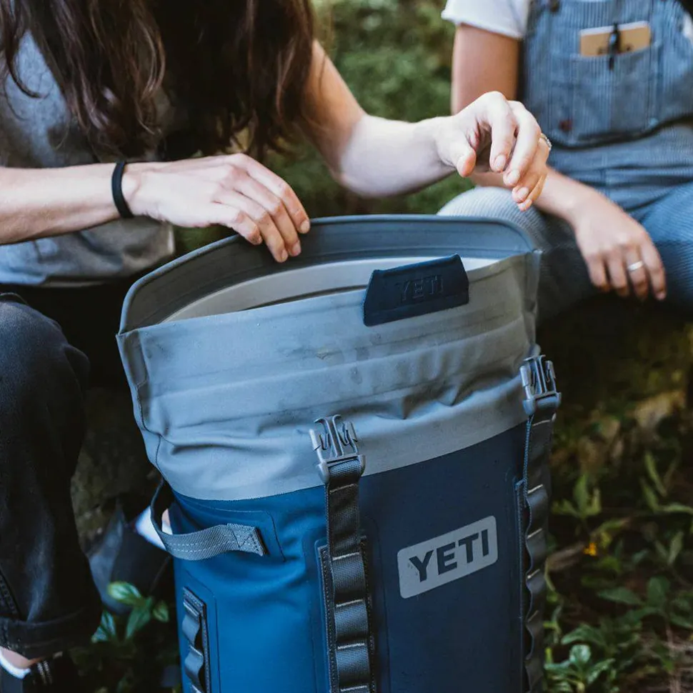 Yeti Hopper M20 Backpack Soft Cooler Fog Grey/Blue