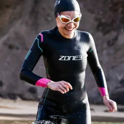 Zone3 Women's Agile Wetsuit Black/Pink